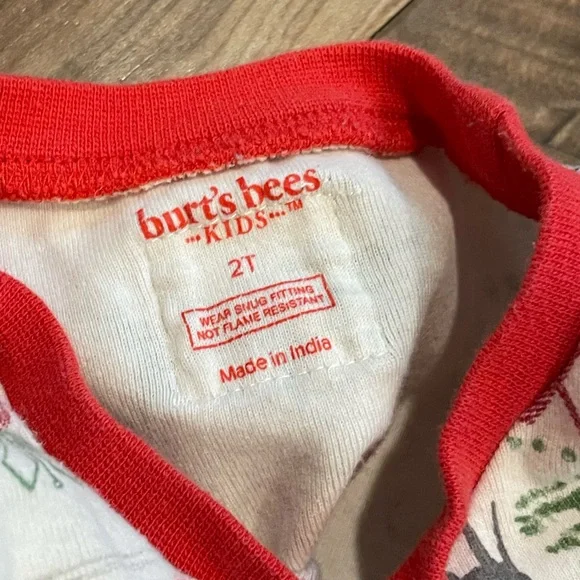 Burt Bees pajamas bundle size 2T - Picture 3 of 3